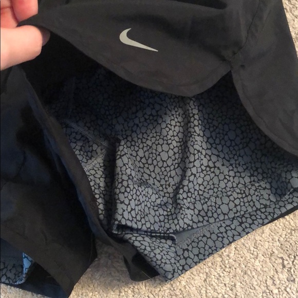 💙nike shortss - Picture 2 of 3